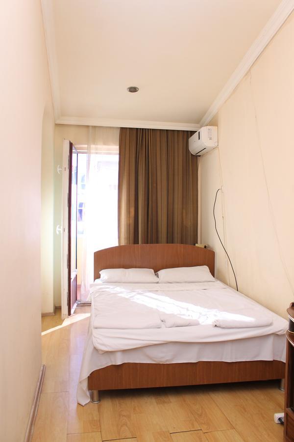 Hotel Hayat Батуми Екстериор снимка